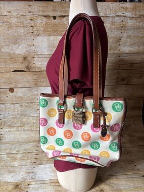 Vintage Dooney & Bourke bucket bag